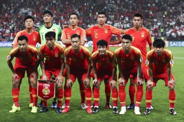  阿森纳战术革新，无锋阵型横扫弱旅  